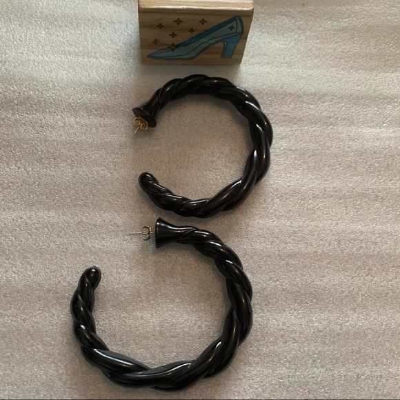 Vintage Boho Chucky Twist Plastic Pave Hoop Earrings - Picture 9 of 9